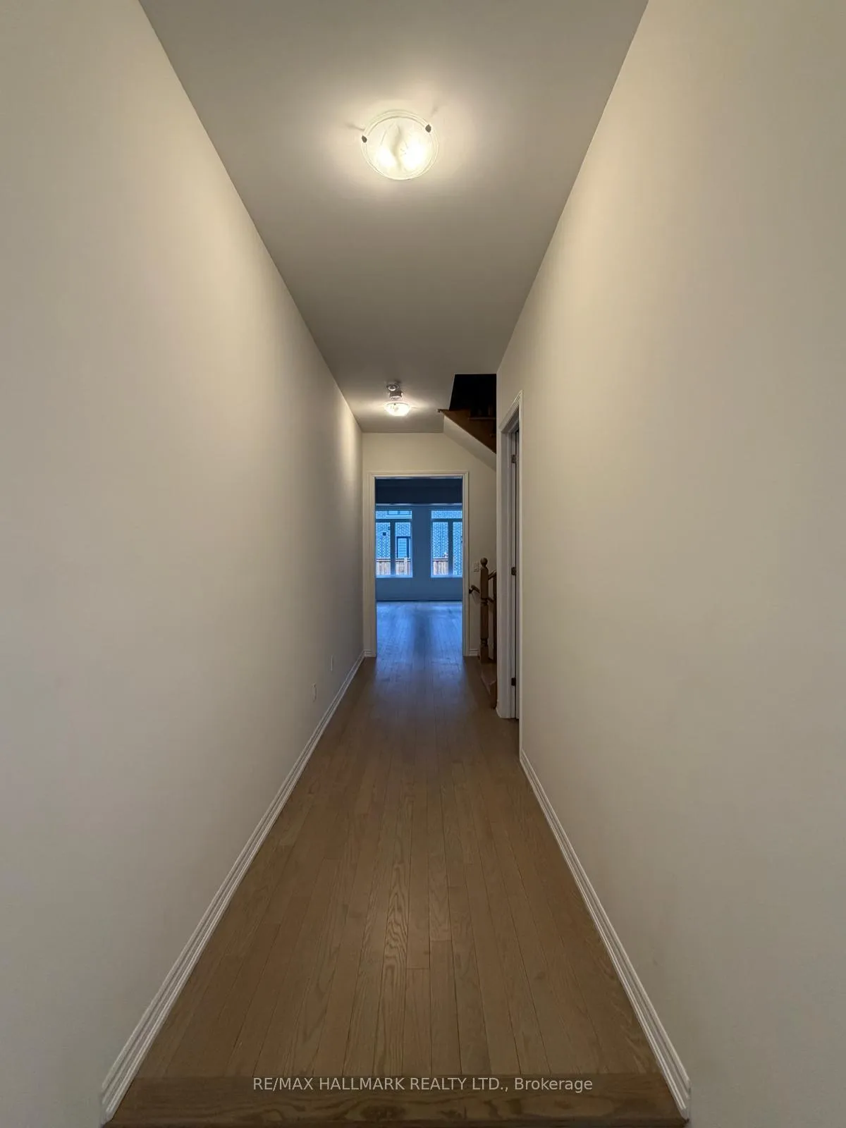 Photo 7 of 112 Weslock Crescent, Aurora, Bayview Northeast — HOMEH