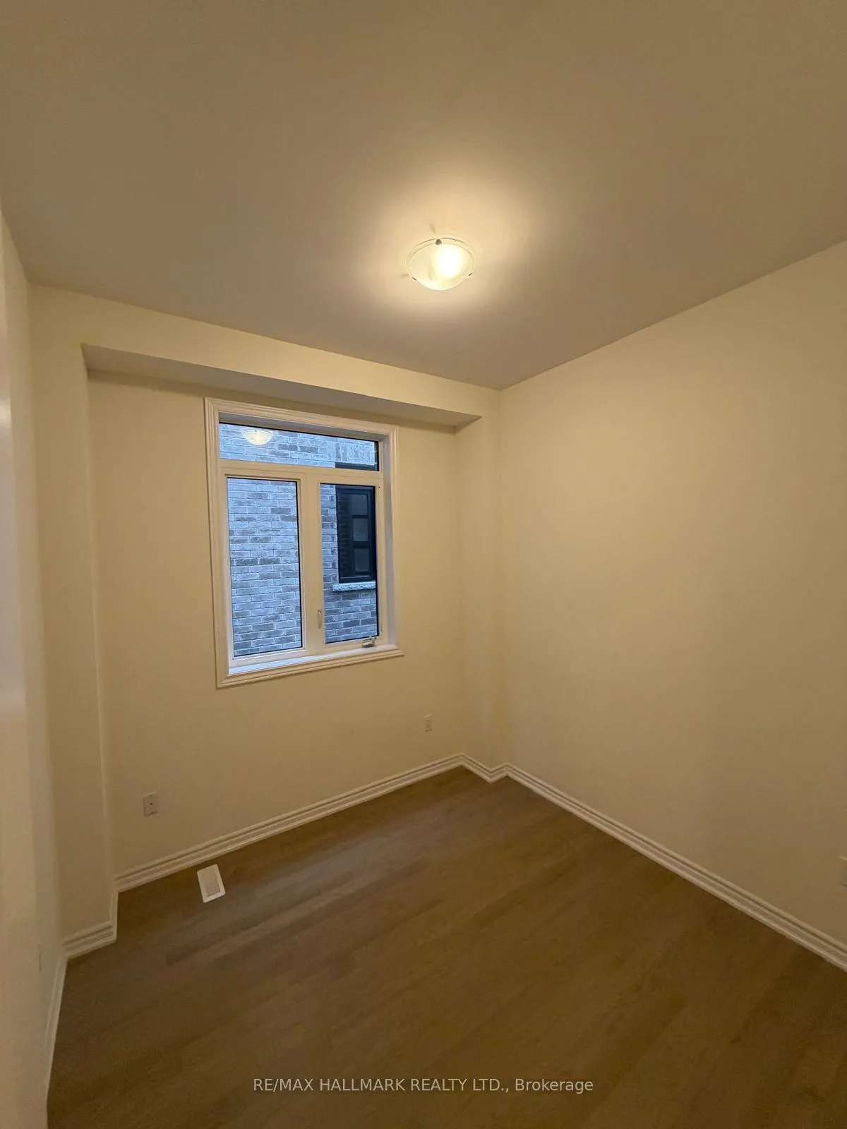 Photo 17 of 112 Weslock Crescent, Aurora, Bayview Northeast — HOMEH