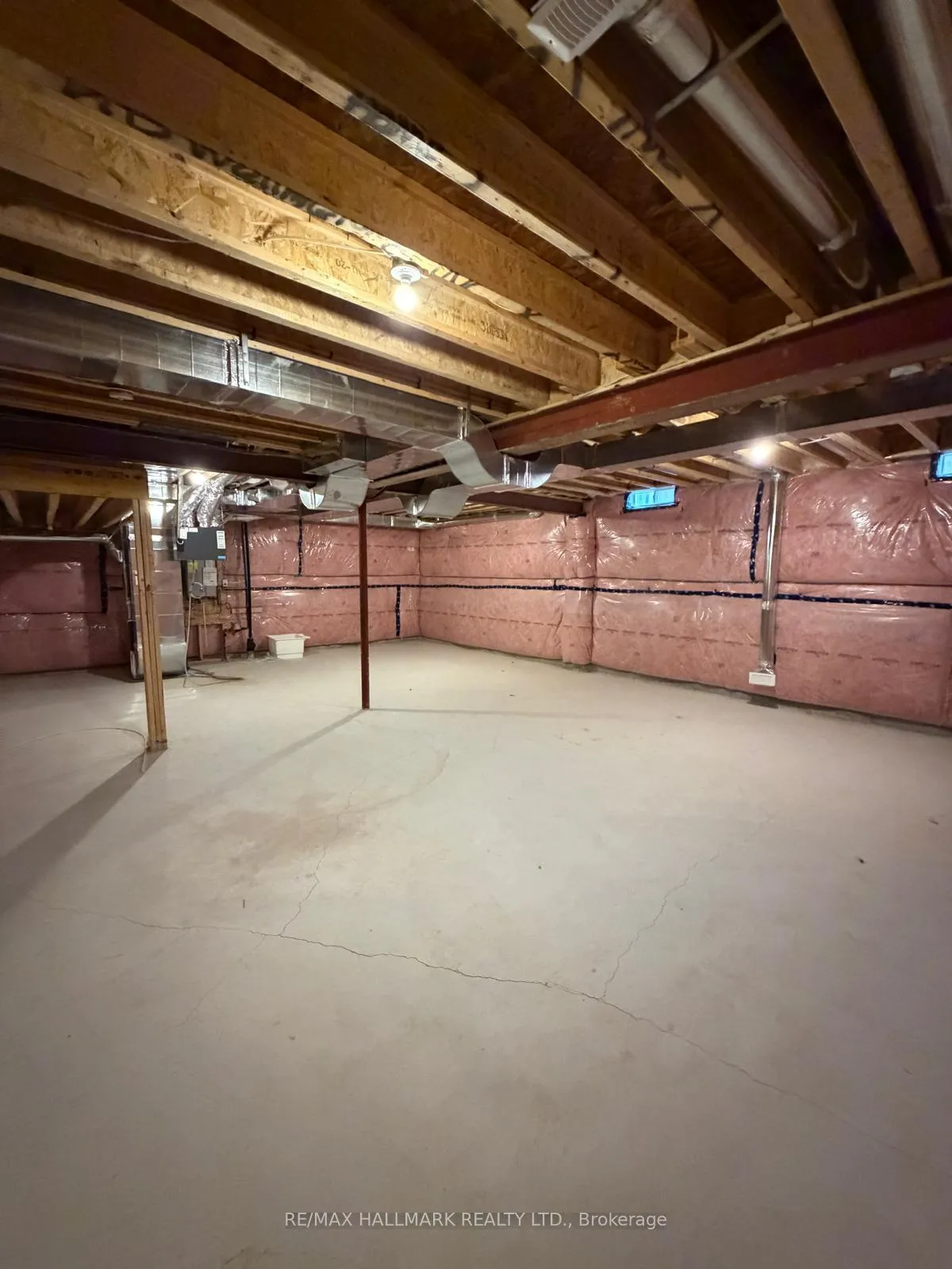 Photo 20 of 112 Weslock Crescent, Aurora, Bayview Northeast — HOMEH