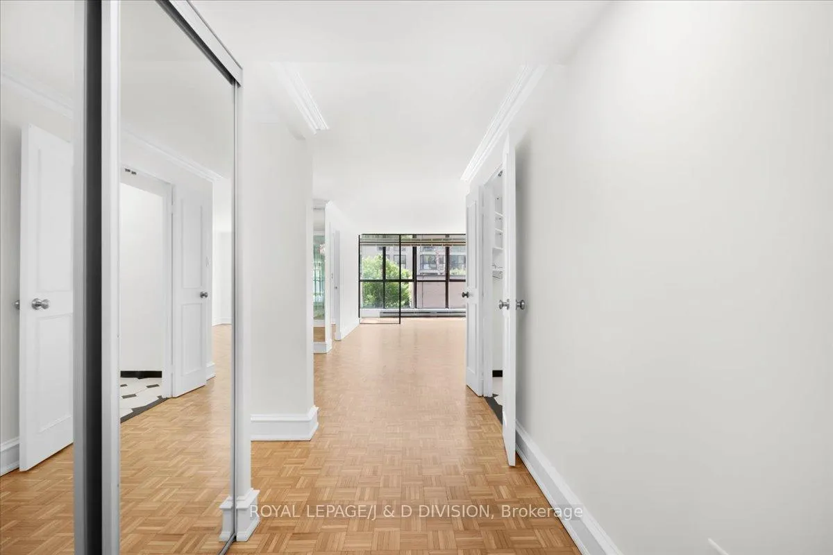 Photo 5 of Unit 424, 80 Front Street E, Toronto, Church-Yonge Corridor — HOMEH
