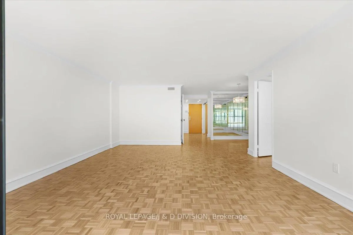 Photo 15 of Unit 424, 80 Front Street E, Toronto, Church-Yonge Corridor — HOMEH