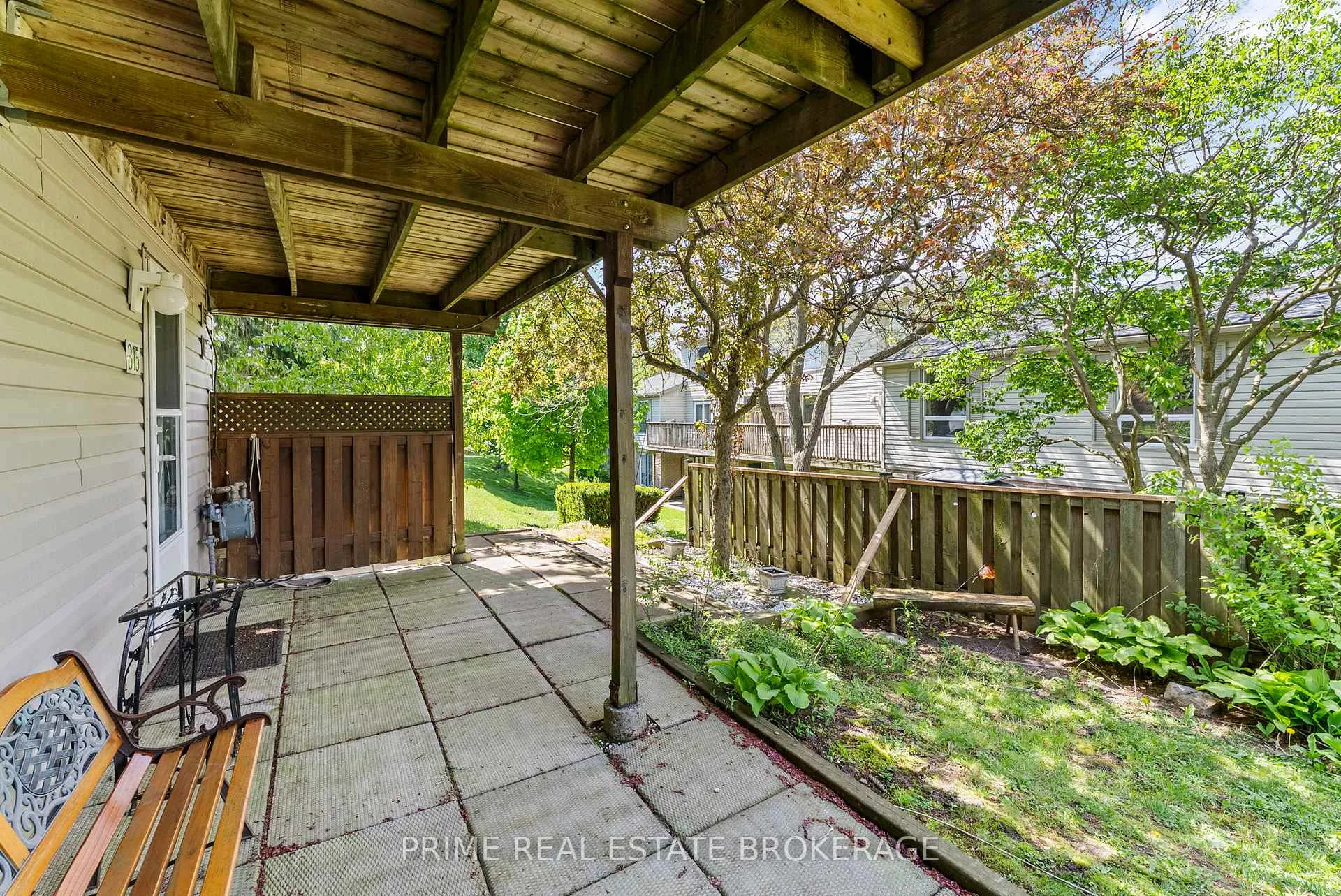 Photo 33 of 315 Everglade Crescent, London, North P — HOMEH