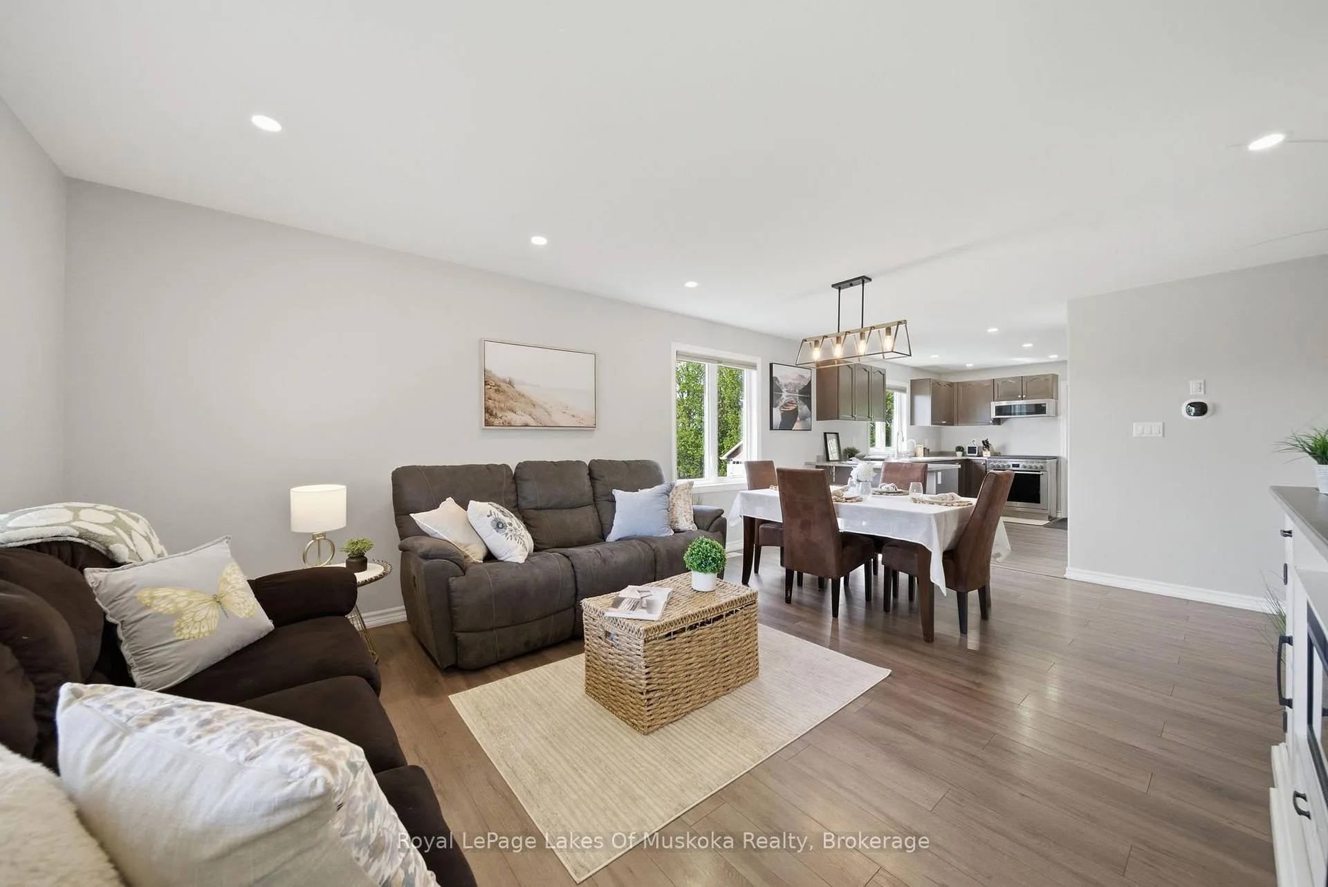 Photo 7 of 4 Keyzer Drive, Oro-Medonte, Warminster — HOMEH
