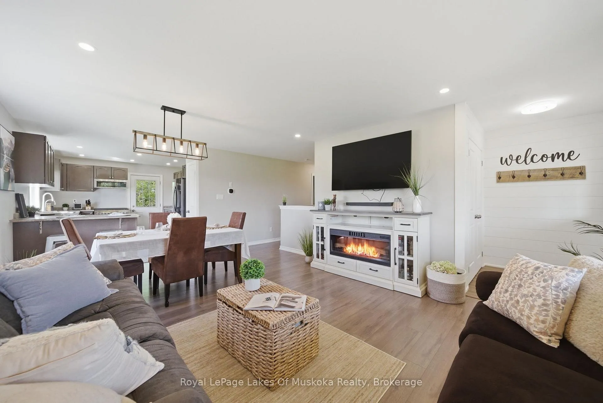 Photo 11 of 4 Keyzer Drive, Oro-Medonte, Warminster — HOMEH
