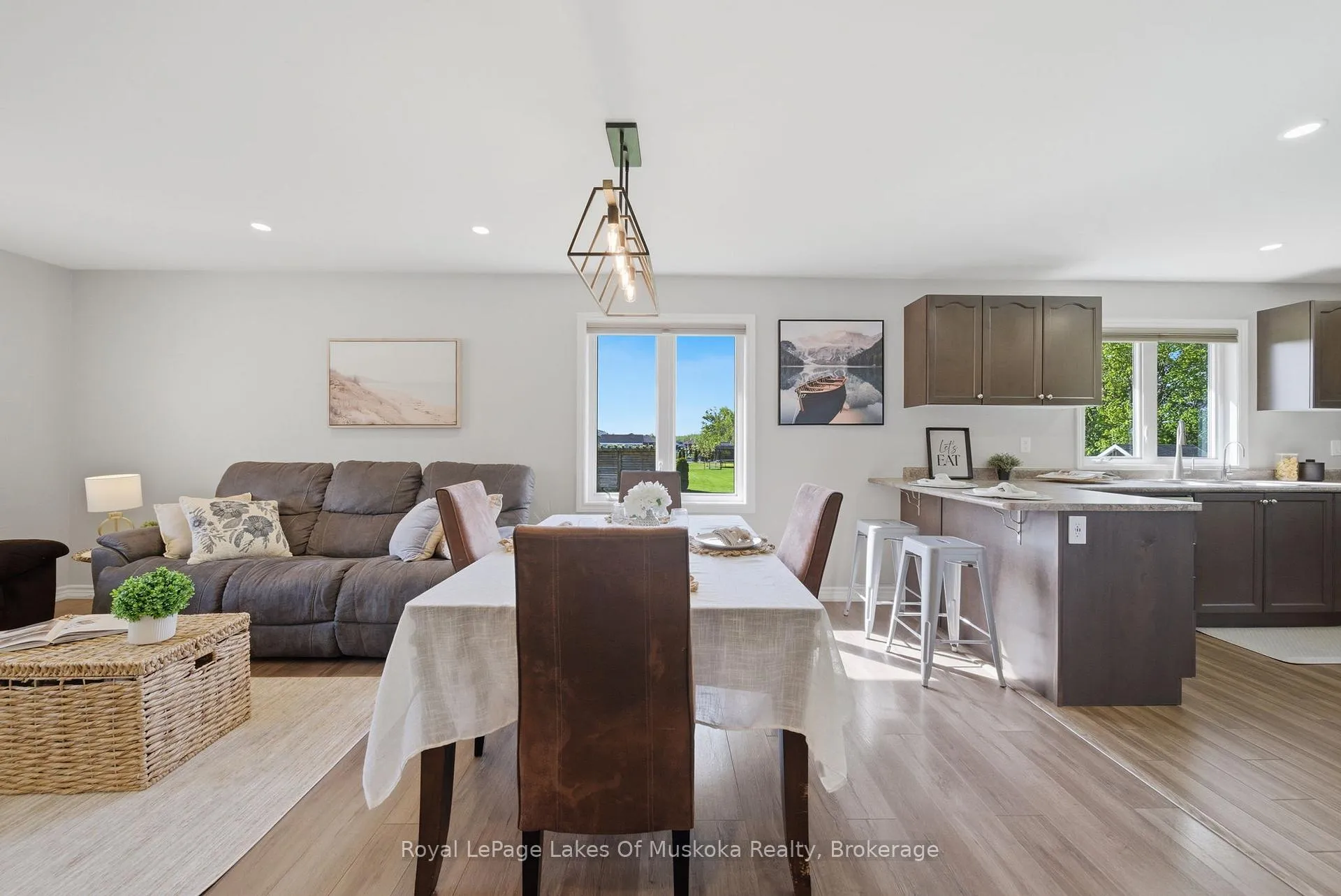 Photo 12 of 4 Keyzer Drive, Oro-Medonte, Warminster — HOMEH