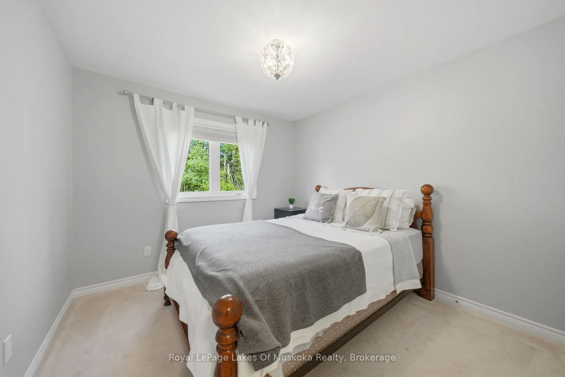 Photo 24 of 4 Keyzer Drive, Oro-Medonte, Warminster — HOMEH
