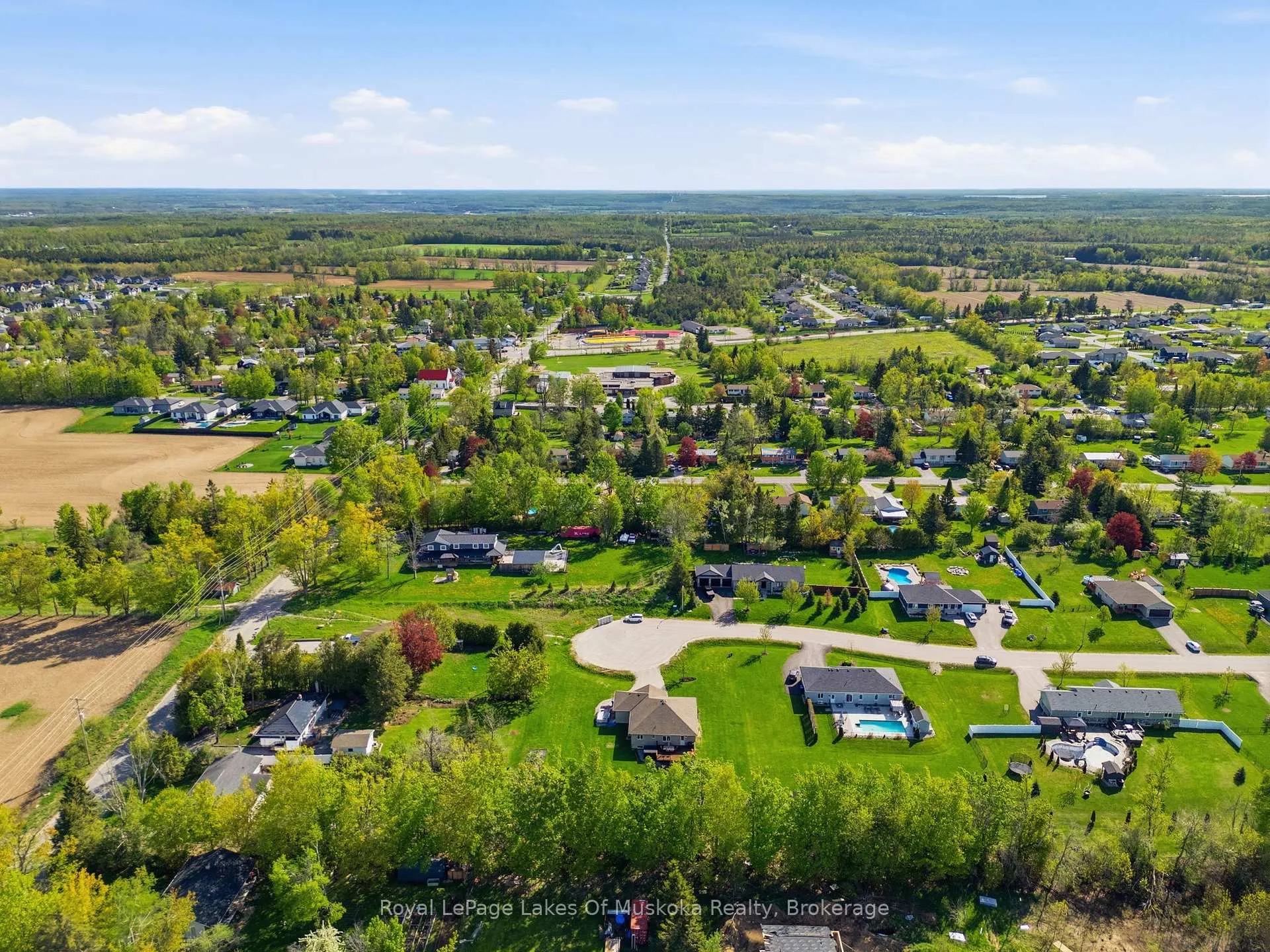 Photo 41 of 4 Keyzer Drive, Oro-Medonte, Warminster — HOMEH