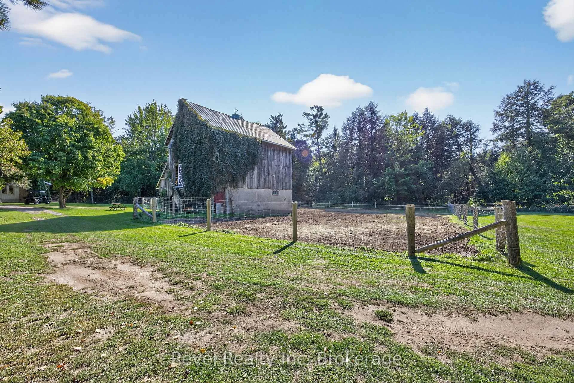 Photo 34 of 7190 93 Highway, Tiny, Rural Tiny — HOMEH