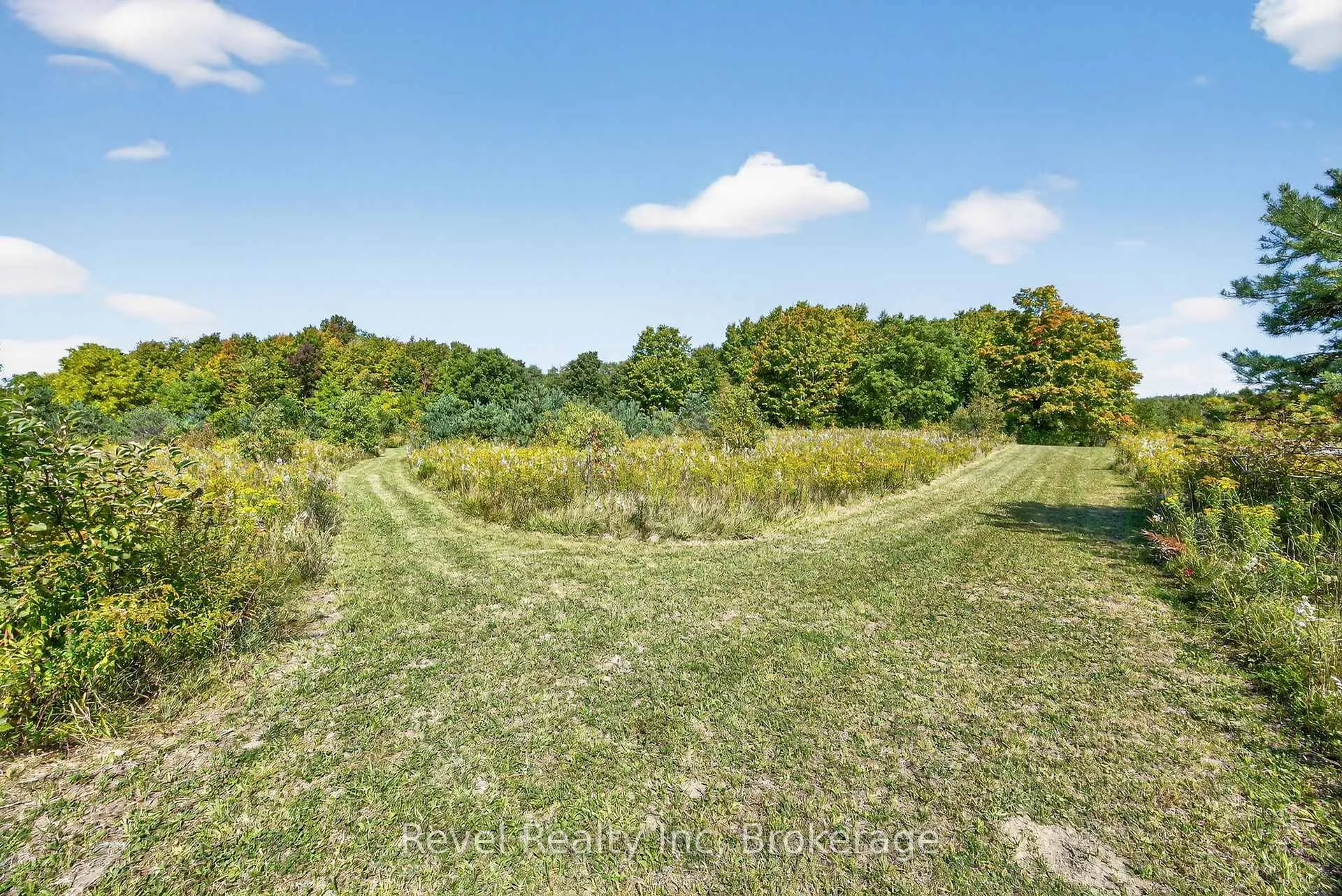 Photo 39 of 7190 93 Highway, Tiny, Rural Tiny — HOMEH
