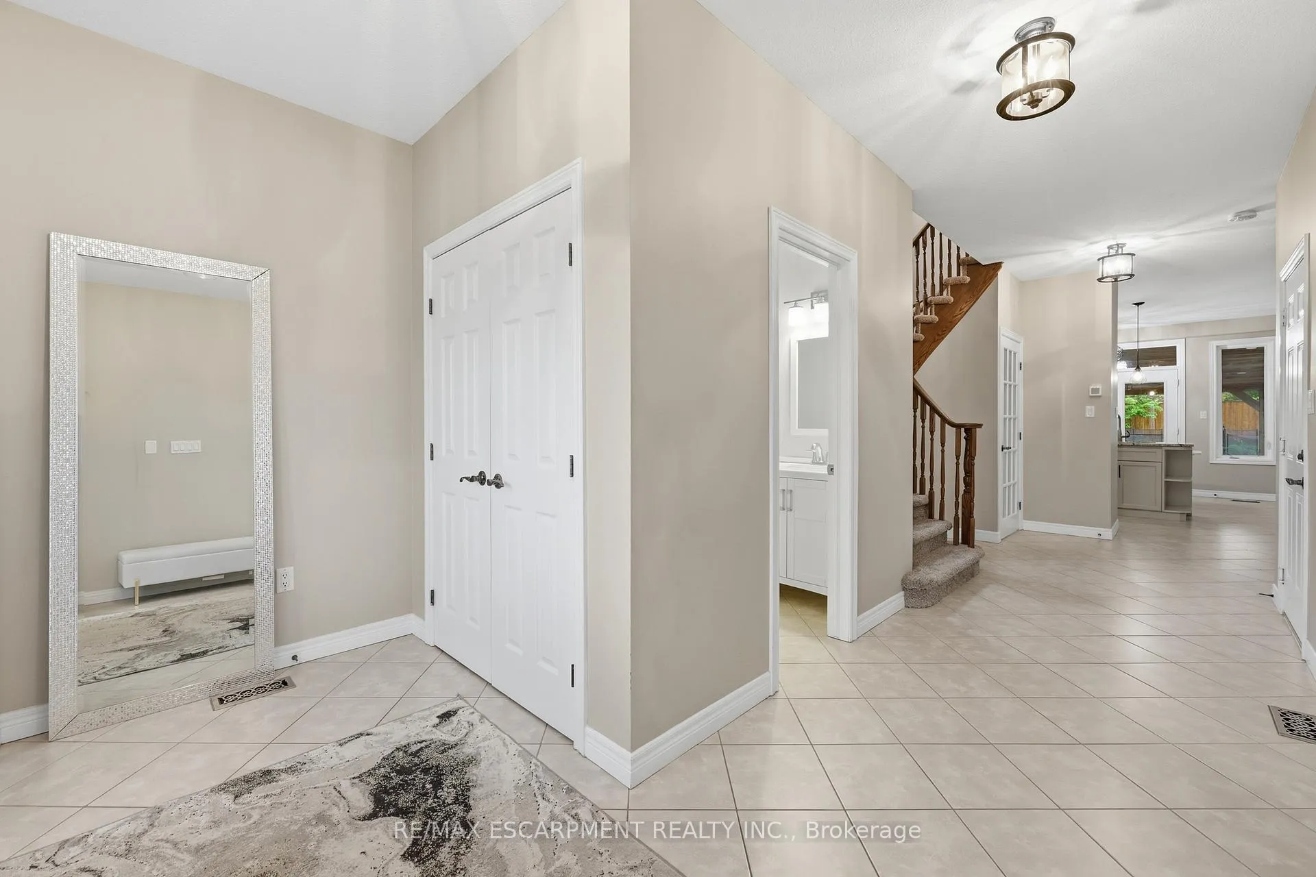 Photo 9 of 57 Tanglewood Drive, Hamilton, Binbrook — HOMEH