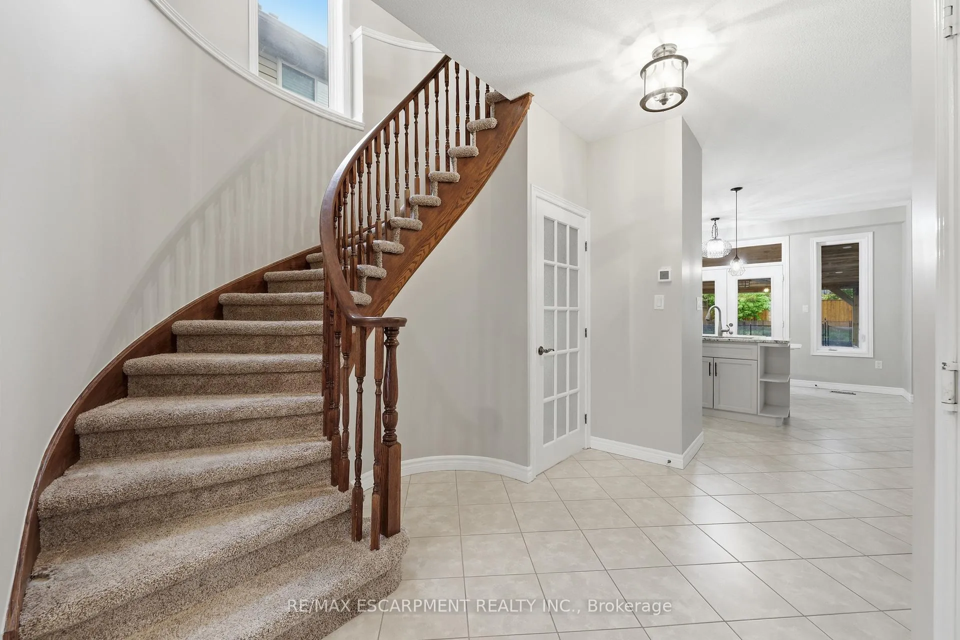 Photo 11 of 57 Tanglewood Drive, Hamilton, Binbrook — HOMEH