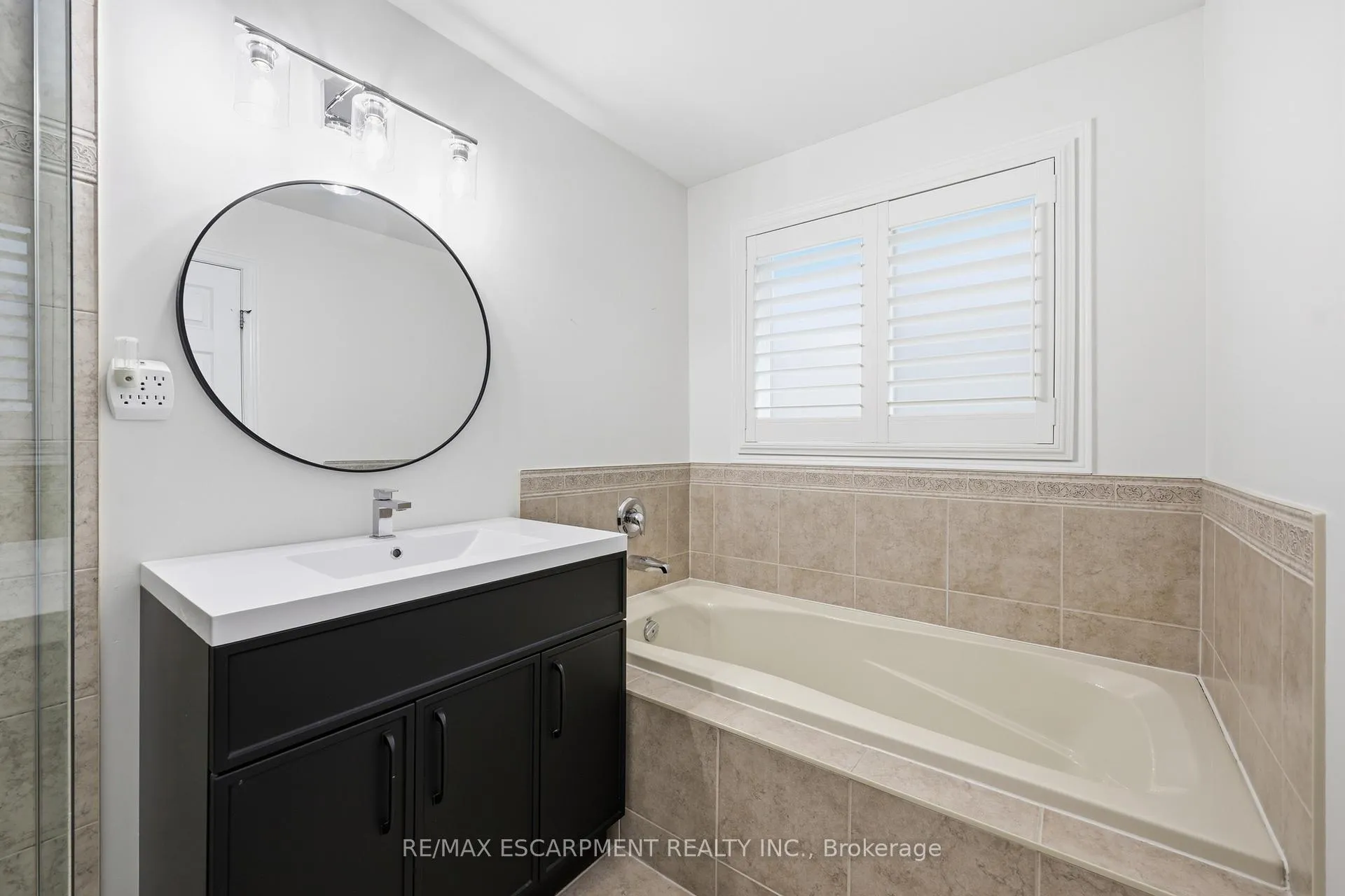 Photo 25 of 57 Tanglewood Drive, Hamilton, Binbrook — HOMEH