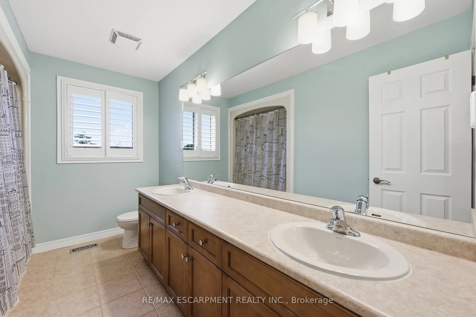 Photo 30 of 57 Tanglewood Drive, Hamilton, Binbrook — HOMEH