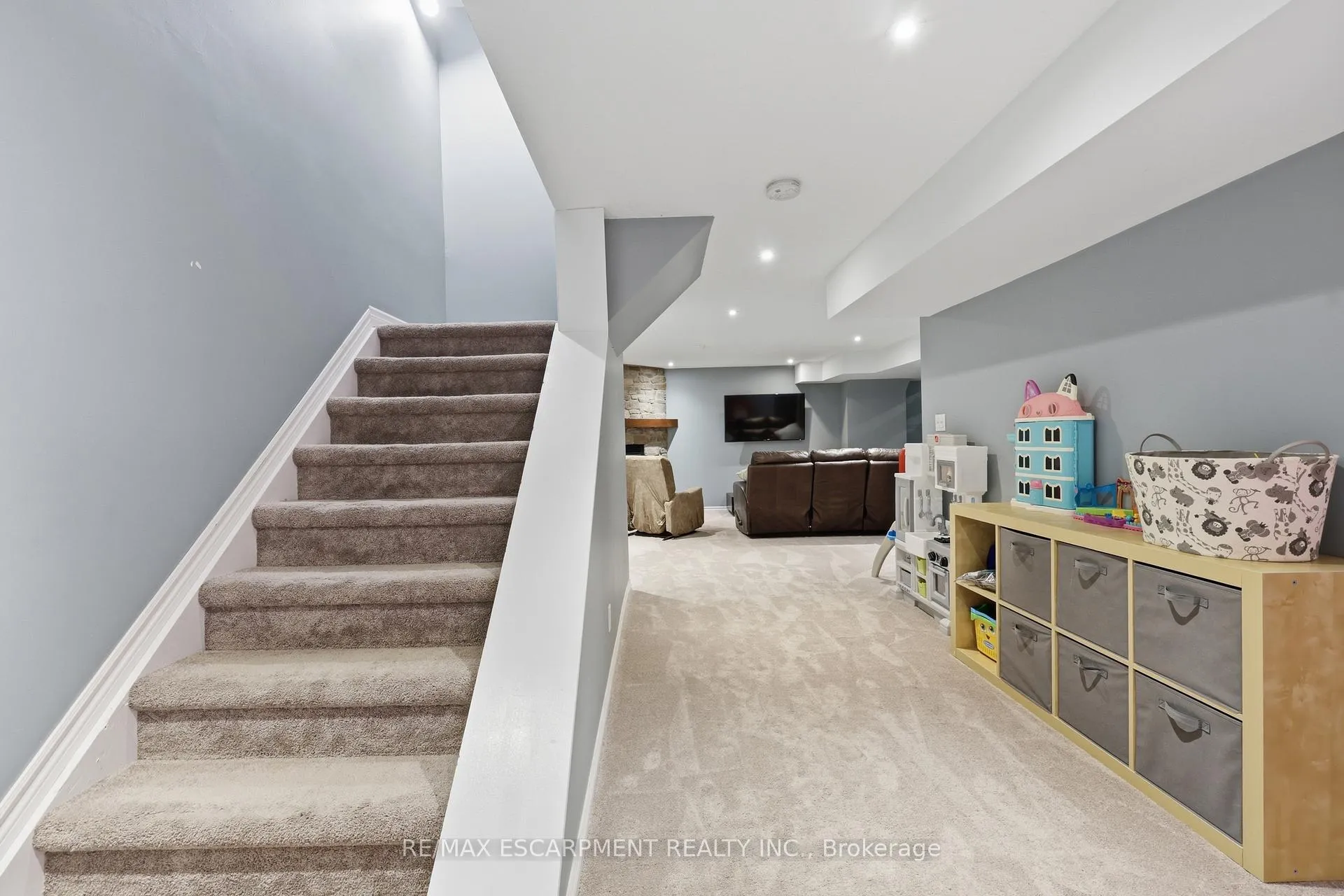 Photo 33 of 57 Tanglewood Drive, Hamilton, Binbrook — HOMEH