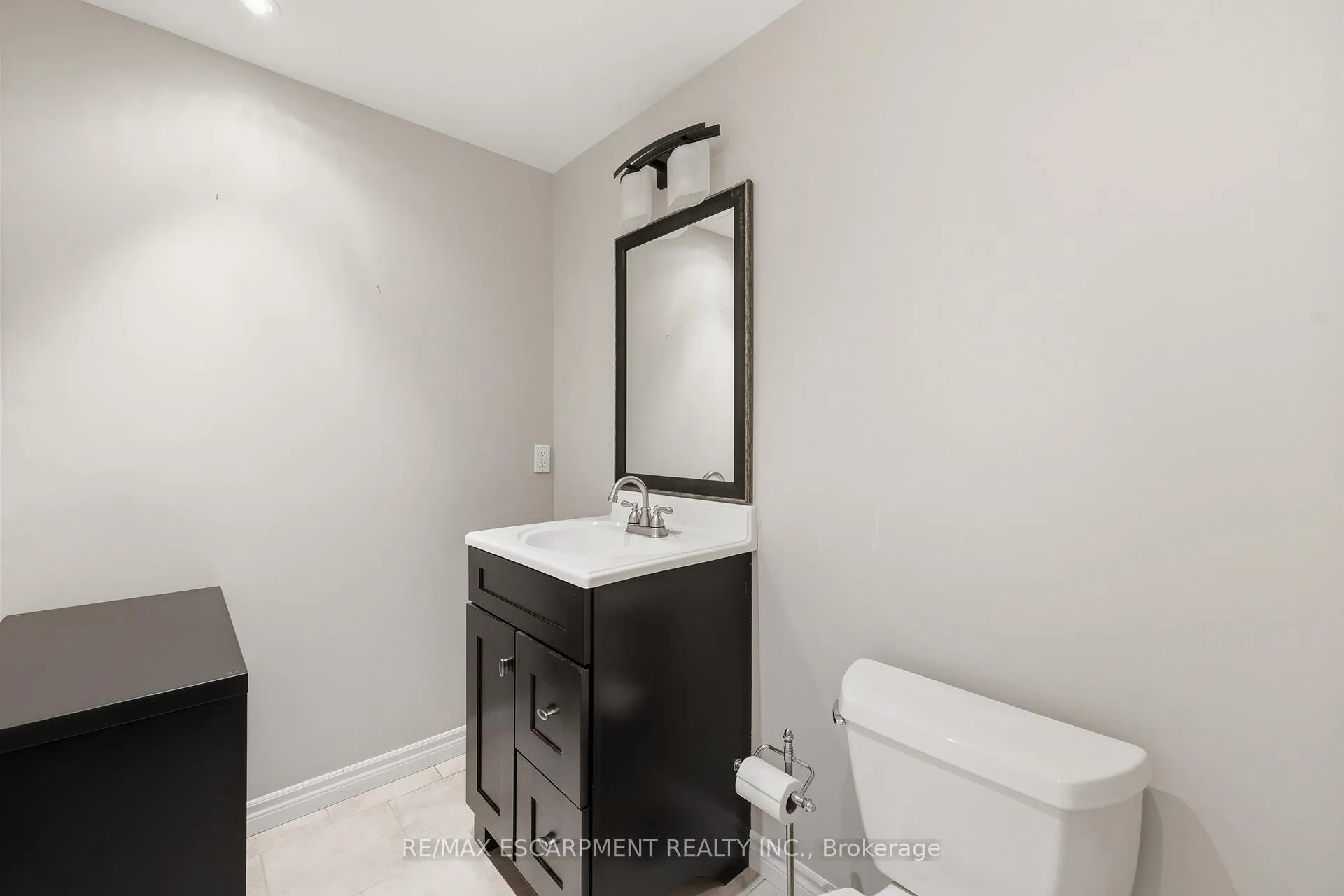 Photo 36 of 57 Tanglewood Drive, Hamilton, Binbrook — HOMEH