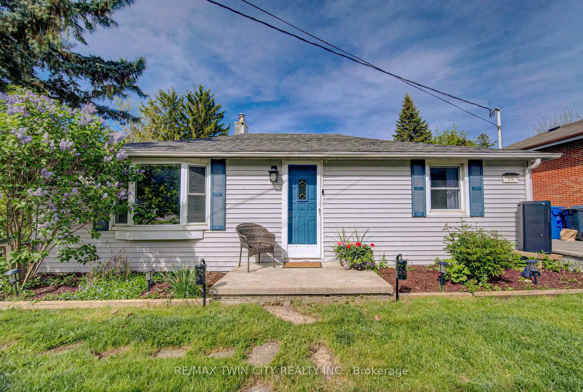 Photo 1 of 39 Guelph Street, Guelph, Junction/Onward Willow — HOMEH