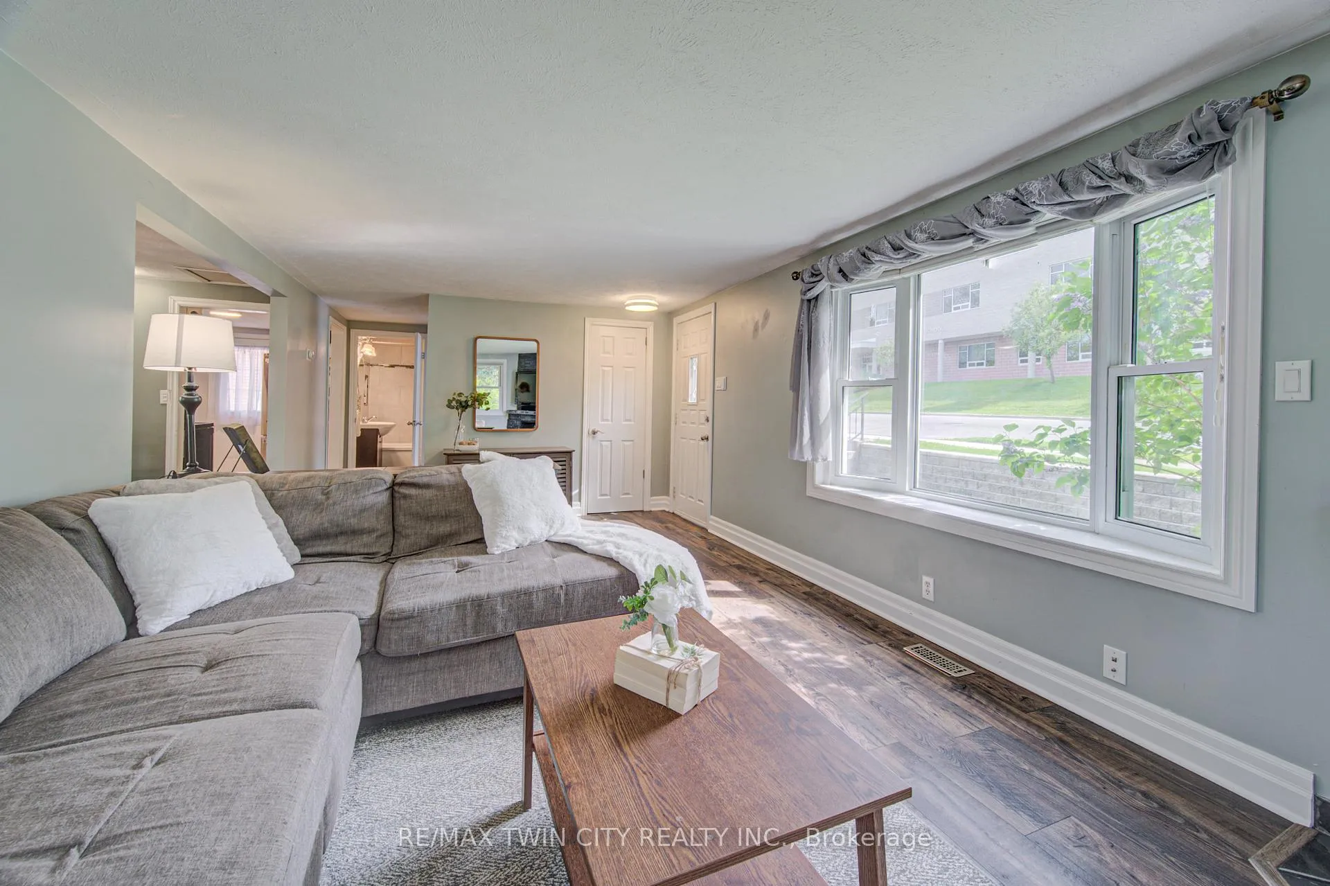 Photo 7 of 39 Guelph Street, Guelph, Junction/Onward Willow — HOMEH