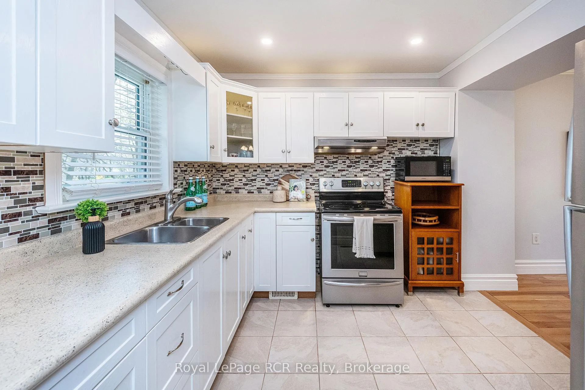 Photo 7 of 189 Margaret Avenue, Kitchener — HOMEH