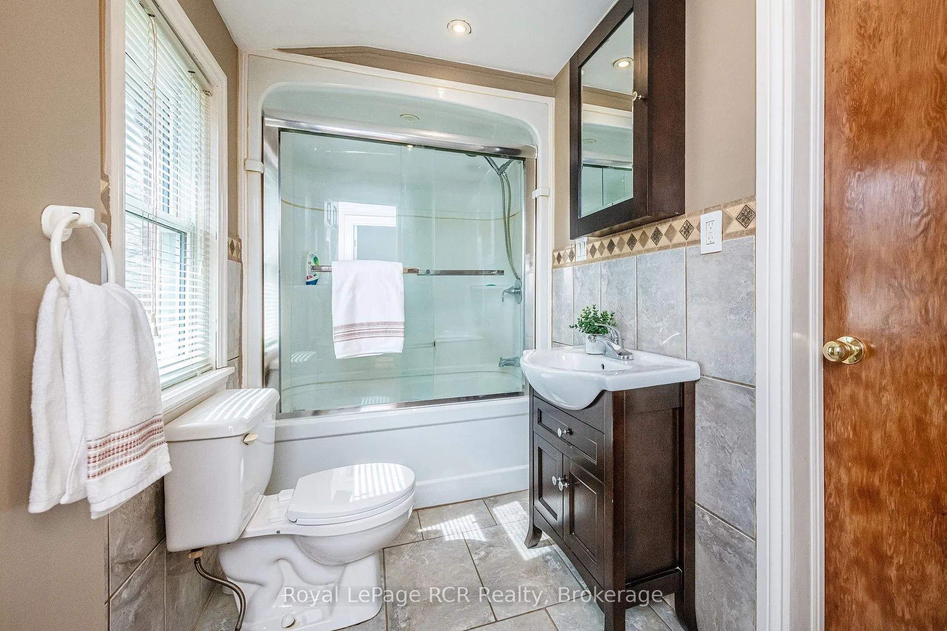 Photo 15 of 189 Margaret Avenue, Kitchener — HOMEH