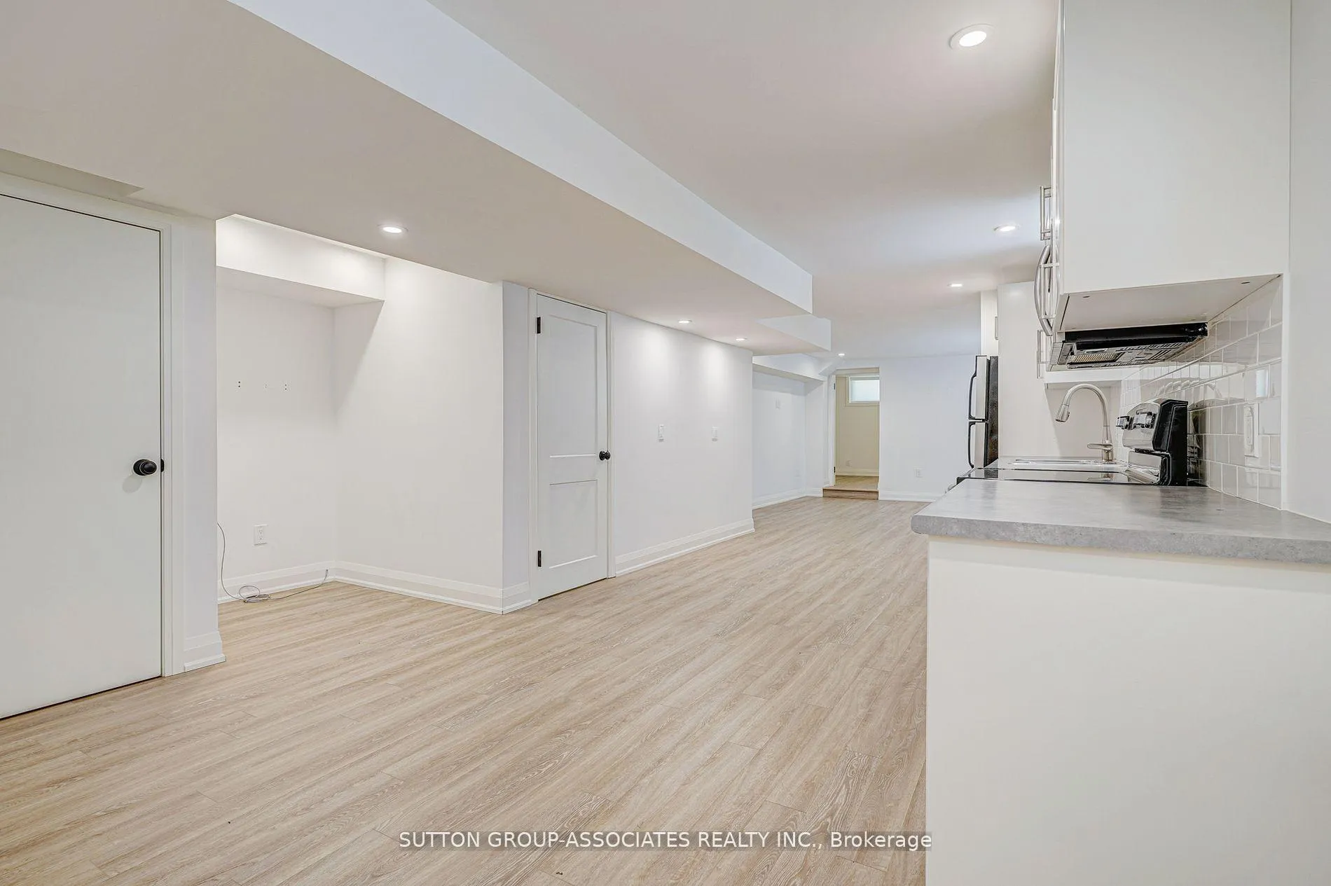 Photo 5 of Unit Lower, 233 Albany Avenue, Toronto, The Annex — HOMEH