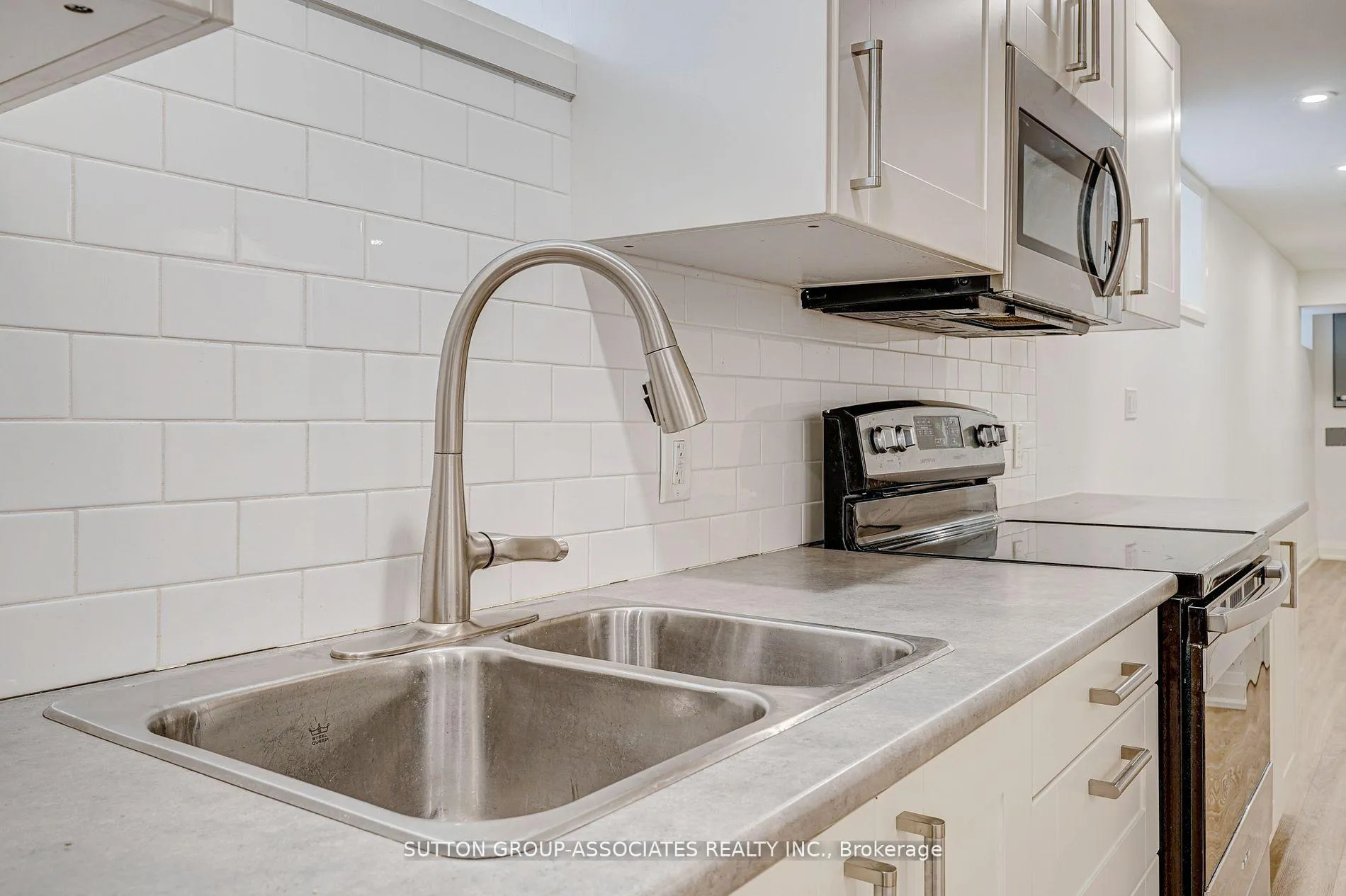 Photo 8 of Unit Lower, 233 Albany Avenue, Toronto, The Annex — HOMEH