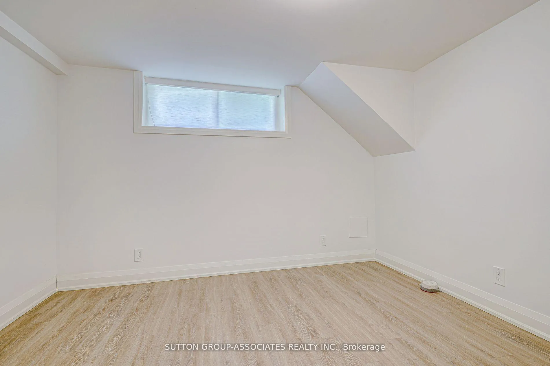 Photo 17 of Unit Lower, 233 Albany Avenue, Toronto, The Annex — HOMEH