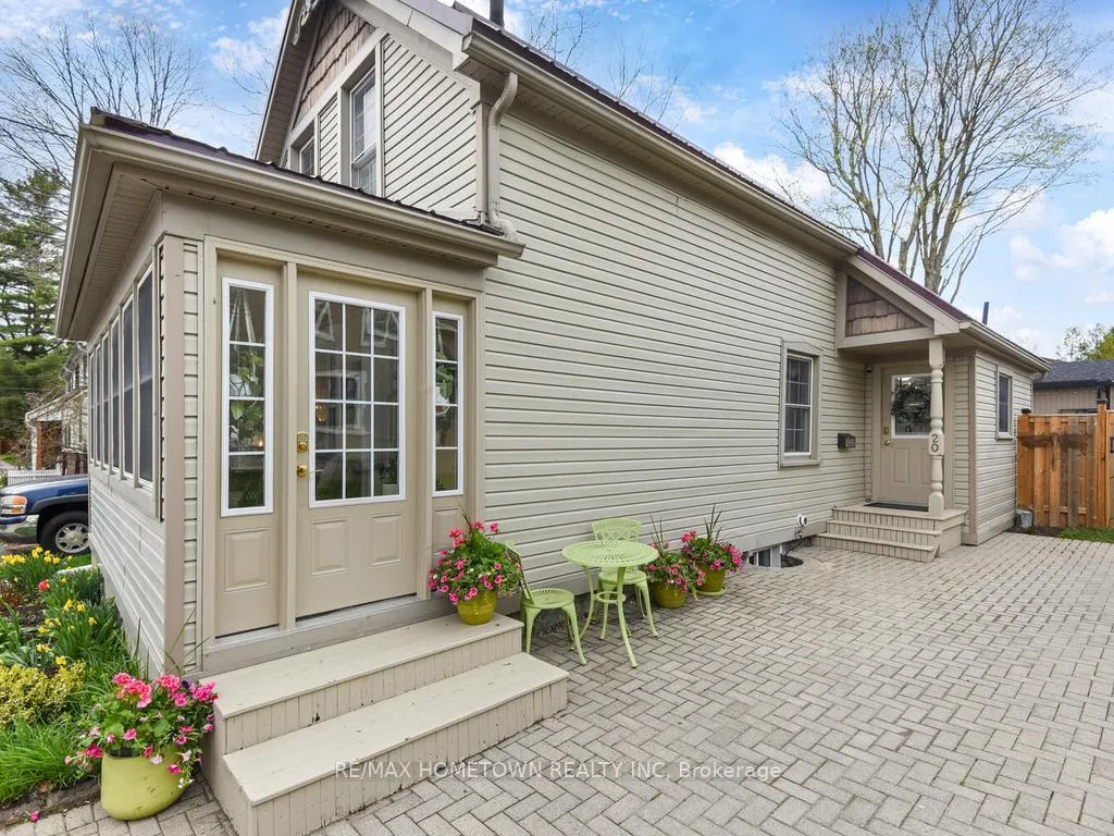 Photo 2 of 20 Hartley Street, Brockville — HOMEH