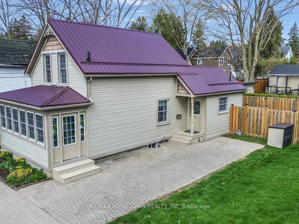 Photo 5 of 20 Hartley Street, Brockville — HOMEH