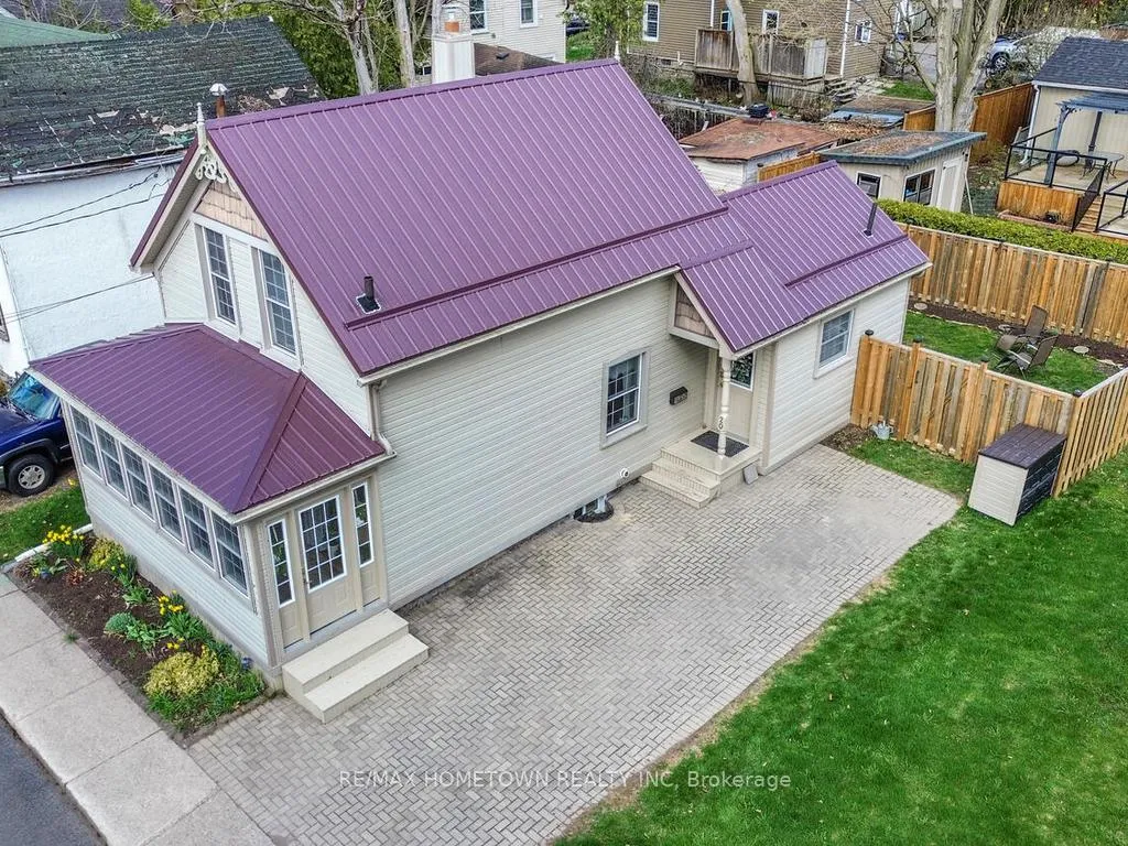 Photo 6 of 20 Hartley Street, Brockville — HOMEH