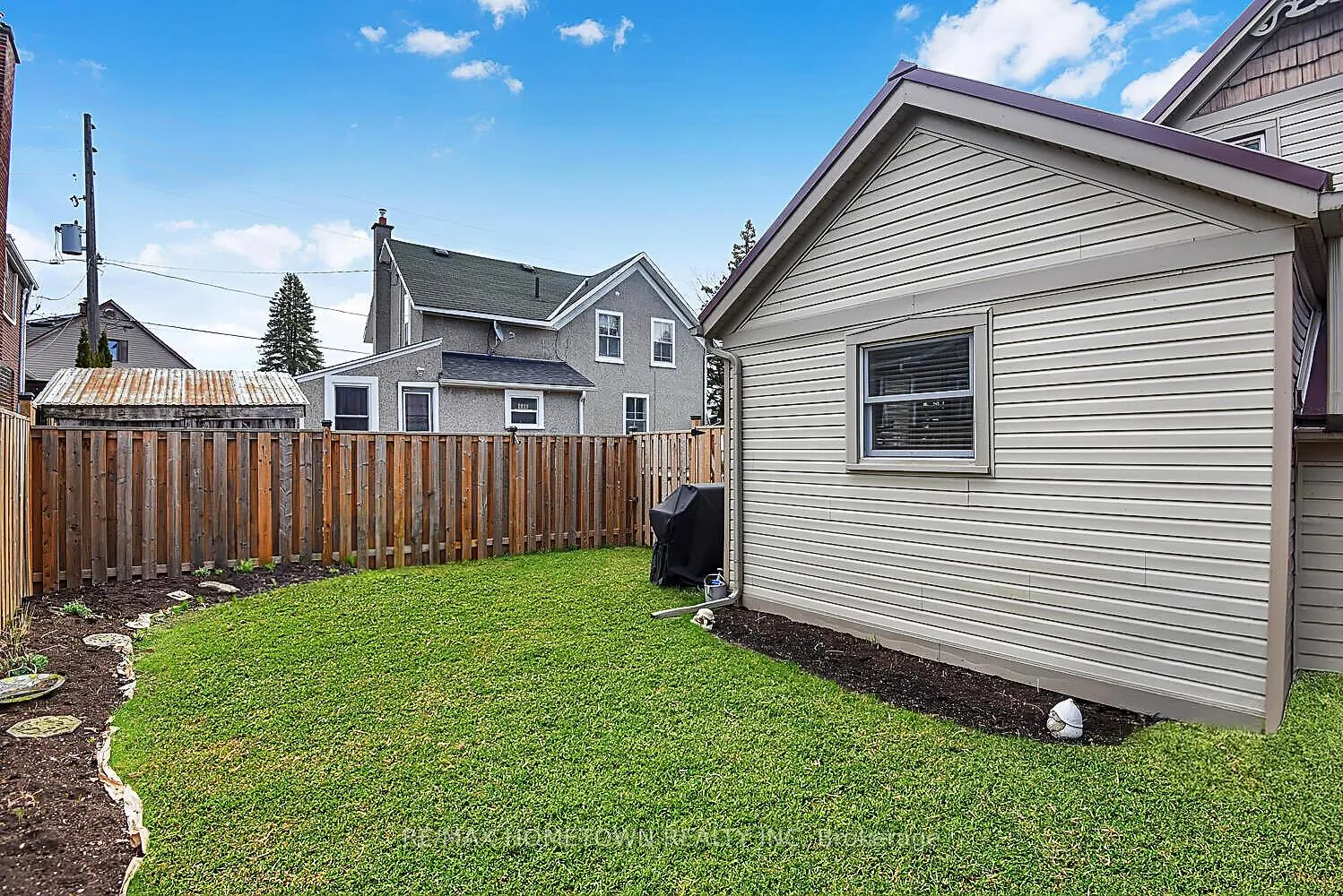 Photo 30 of 20 Hartley Street, Brockville — HOMEH
