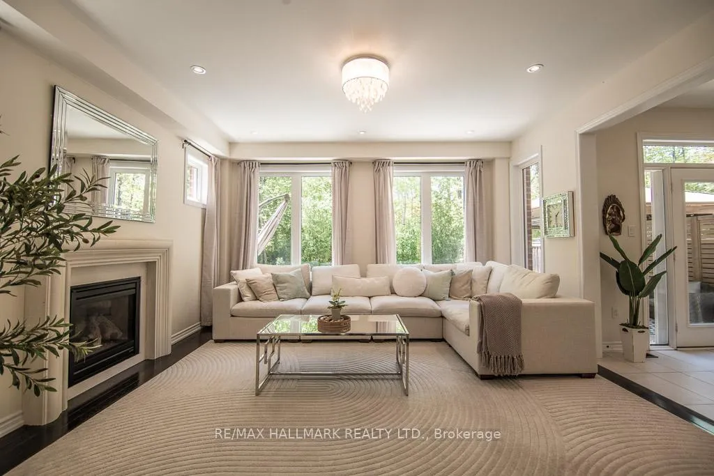 Photo 9 of 566 Maitland Drive, Pickering, Rosebank — HOMEH