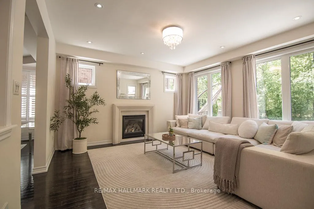 Photo 10 of 566 Maitland Drive, Pickering, Rosebank — HOMEH