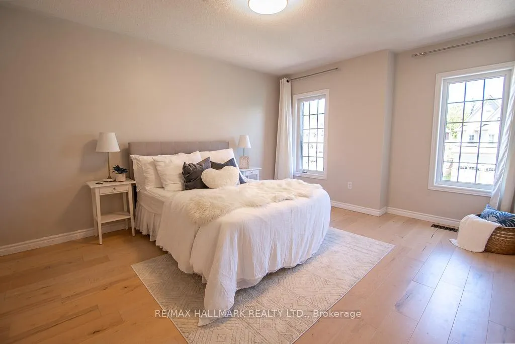Photo 16 of 566 Maitland Drive, Pickering, Rosebank — HOMEH