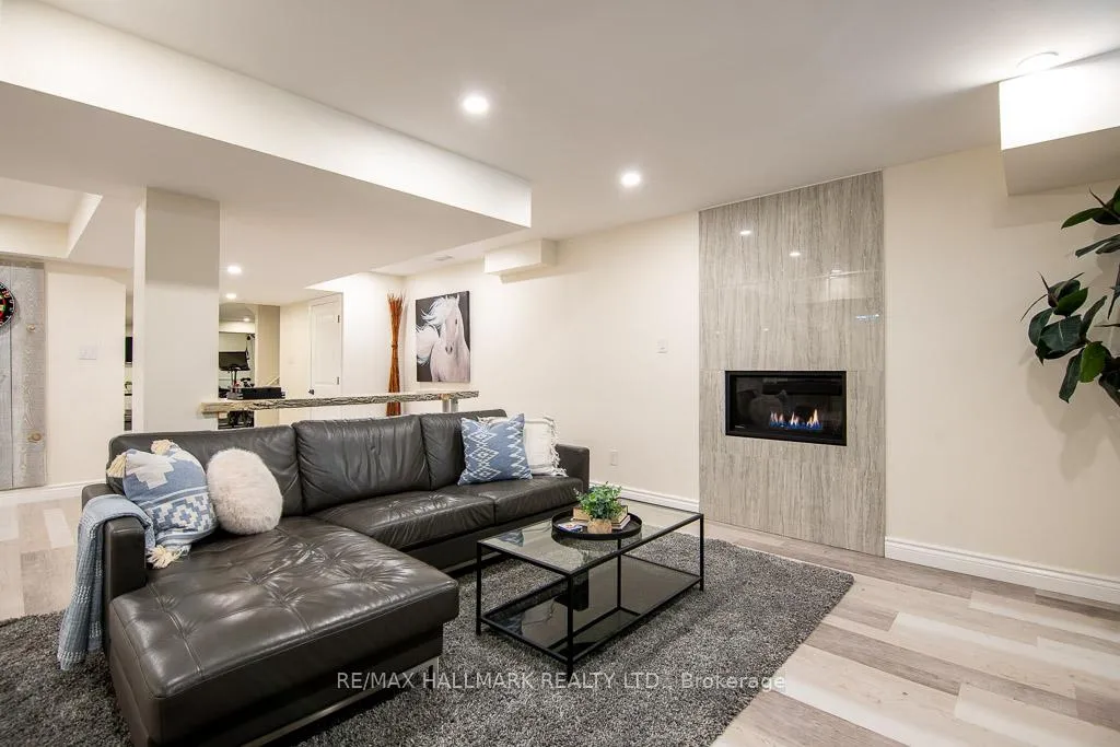 Photo 24 of 566 Maitland Drive, Pickering, Rosebank — HOMEH