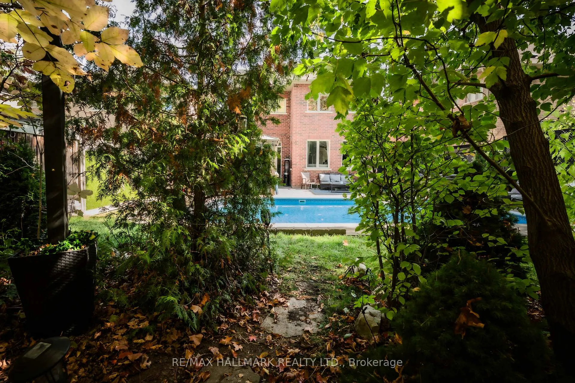 Photo 32 of 566 Maitland Drive, Pickering, Rosebank — HOMEH