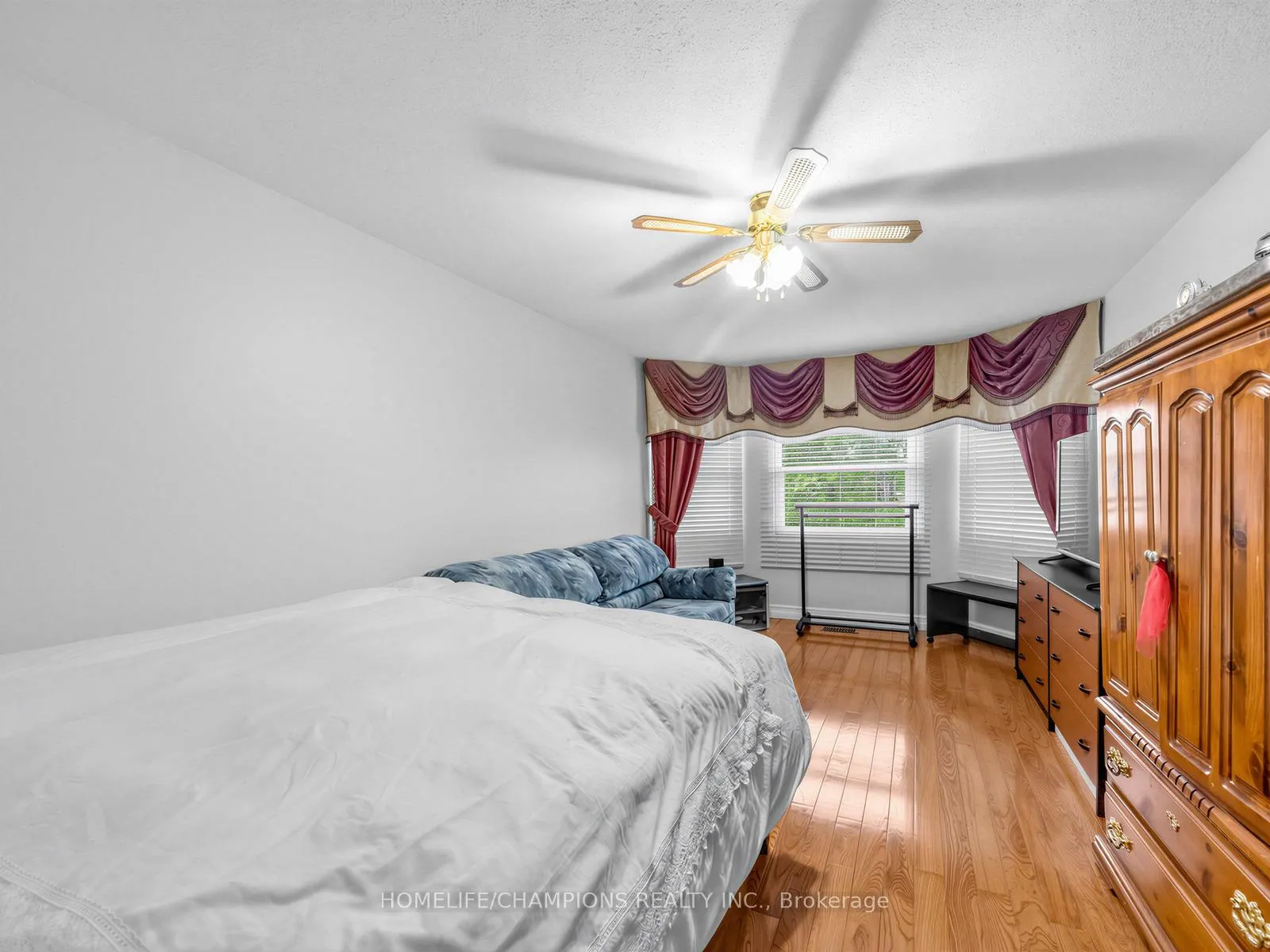Photo 14 of 12 Glenheather Terrace, Scarborough, Rouge — HOMEH
