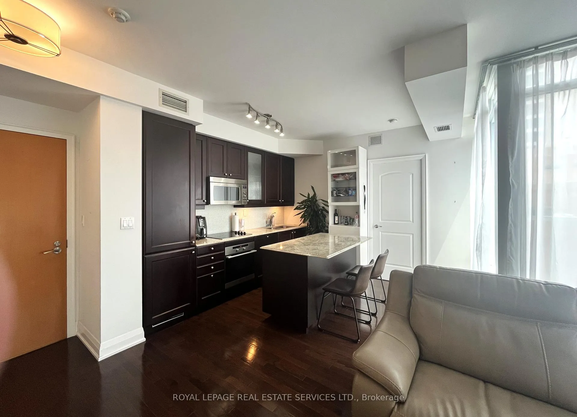Photo 3 of Unit 715, 1 Bedford Road, Toronto, The Annex — HOMEH