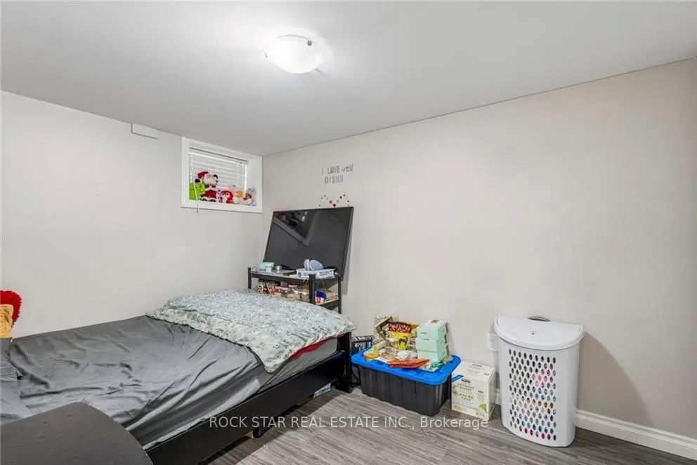Photo 20 of 29 Heather Court, Welland, Prince Charles — HOMEH