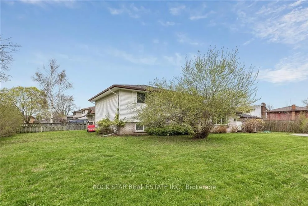 Photo 23 of 29 Heather Court, Welland, Prince Charles — HOMEH