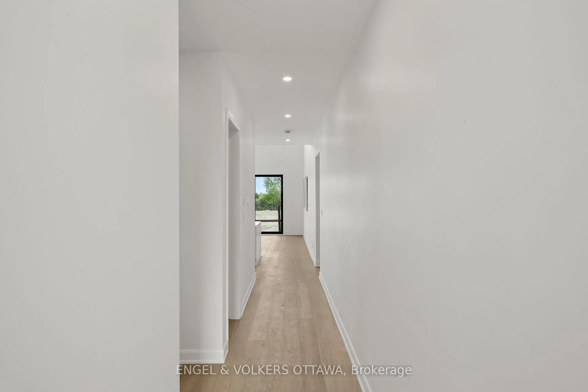 Photo 9 of 1220 Black Canary Drive, Ottawa, Manotick East to Manotick Station — HOMEH