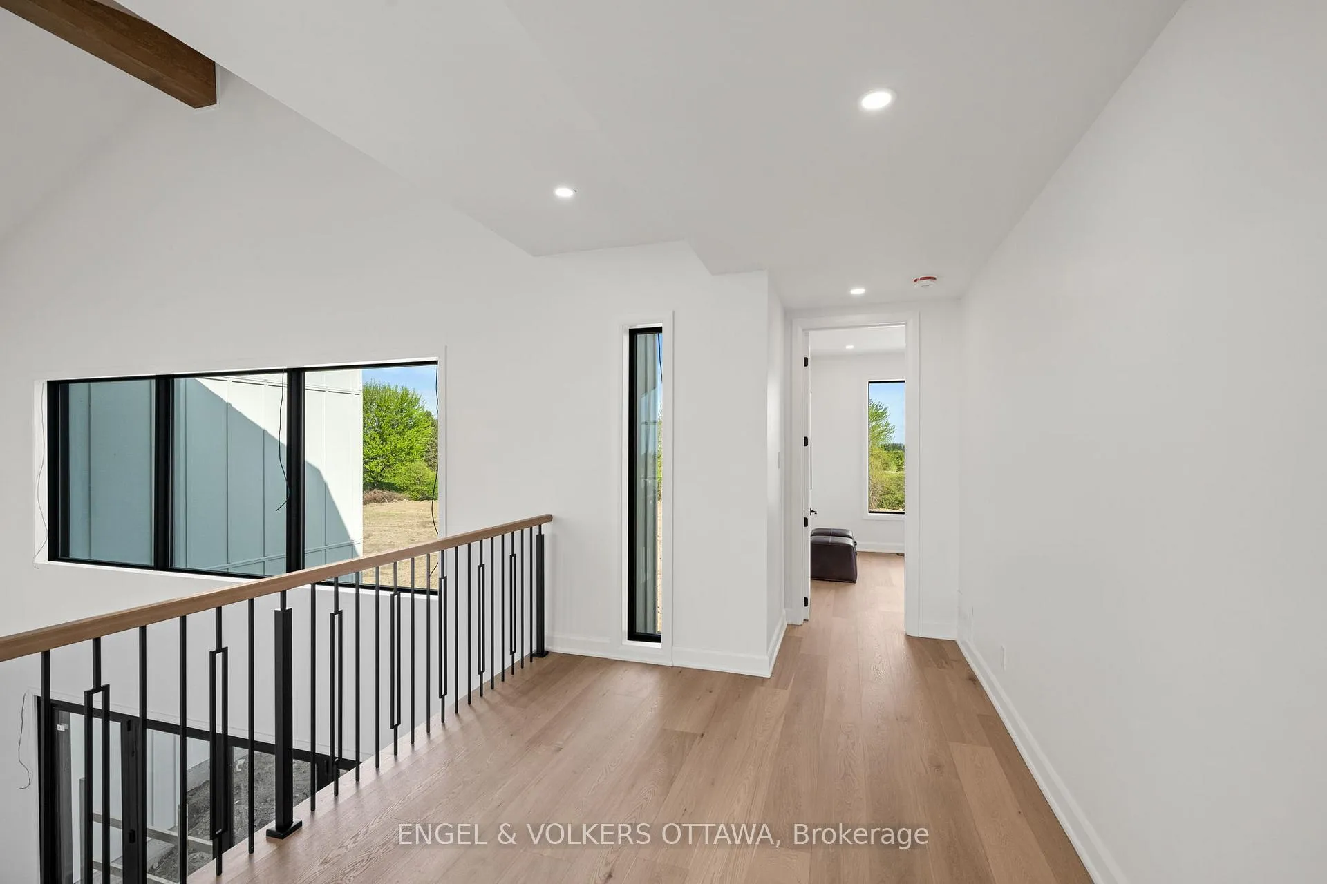 Photo 17 of 1220 Black Canary Drive, Ottawa, Manotick East to Manotick Station — HOMEH