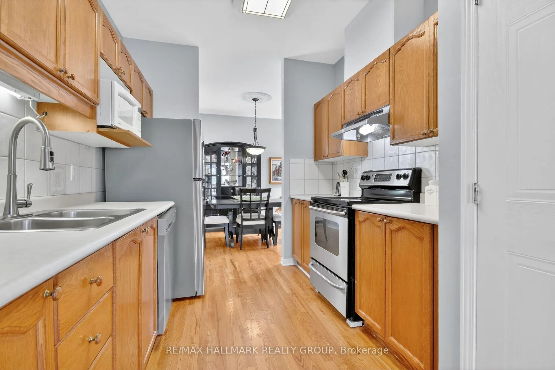 Photo 10 of 1206 Matheson Road, Ottawa, Carson Grove — HOMEH