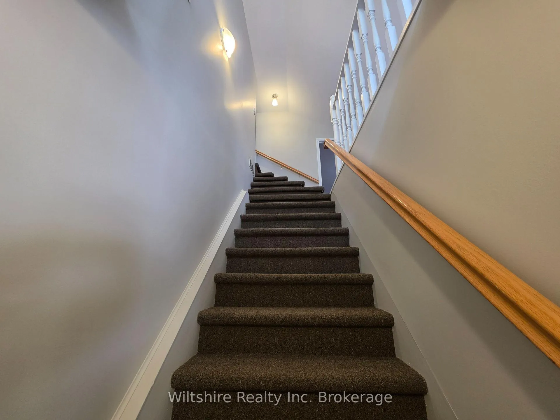 Photo 4 of Unit 1, 407 Main Street E, Norwich, Springford — HOMEH