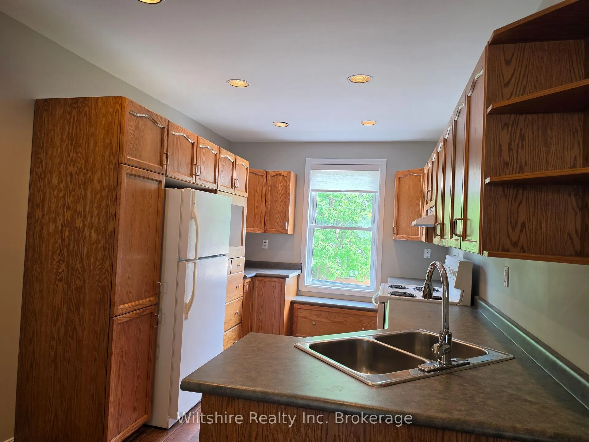 Photo 5 of Unit 1, 407 Main Street E, Norwich, Springford — HOMEH