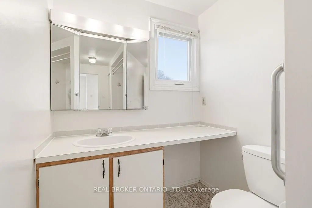 Photo 34 of 330 Fernleaf Crescent, Ottawa, Queenswood Heights South — HOMEH