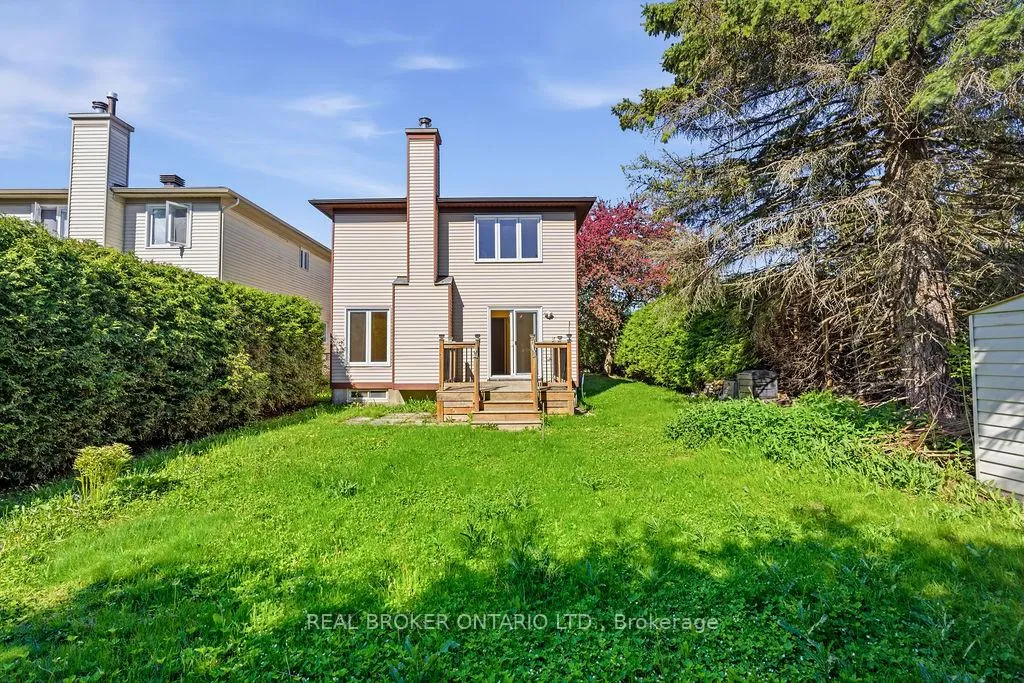 Photo 44 of 330 Fernleaf Crescent, Ottawa, Queenswood Heights South — HOMEH