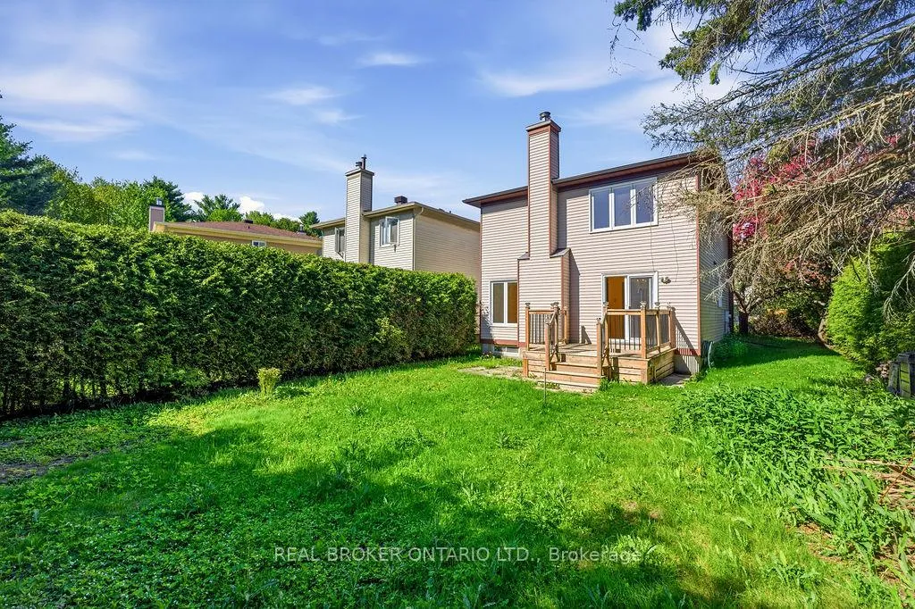 Photo 45 of 330 Fernleaf Crescent, Ottawa, Queenswood Heights South — HOMEH