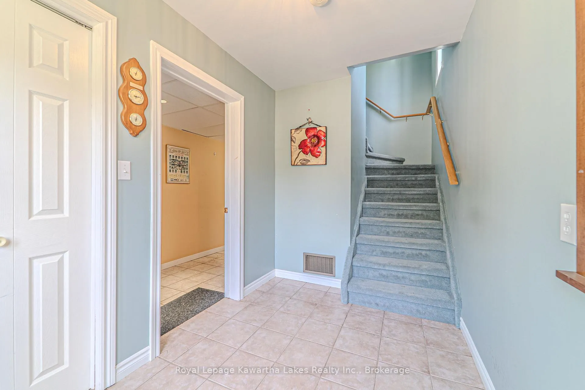 Photo 5 of 28 Matilda Street, Kawartha Lakes, Little Britain — HOMEH