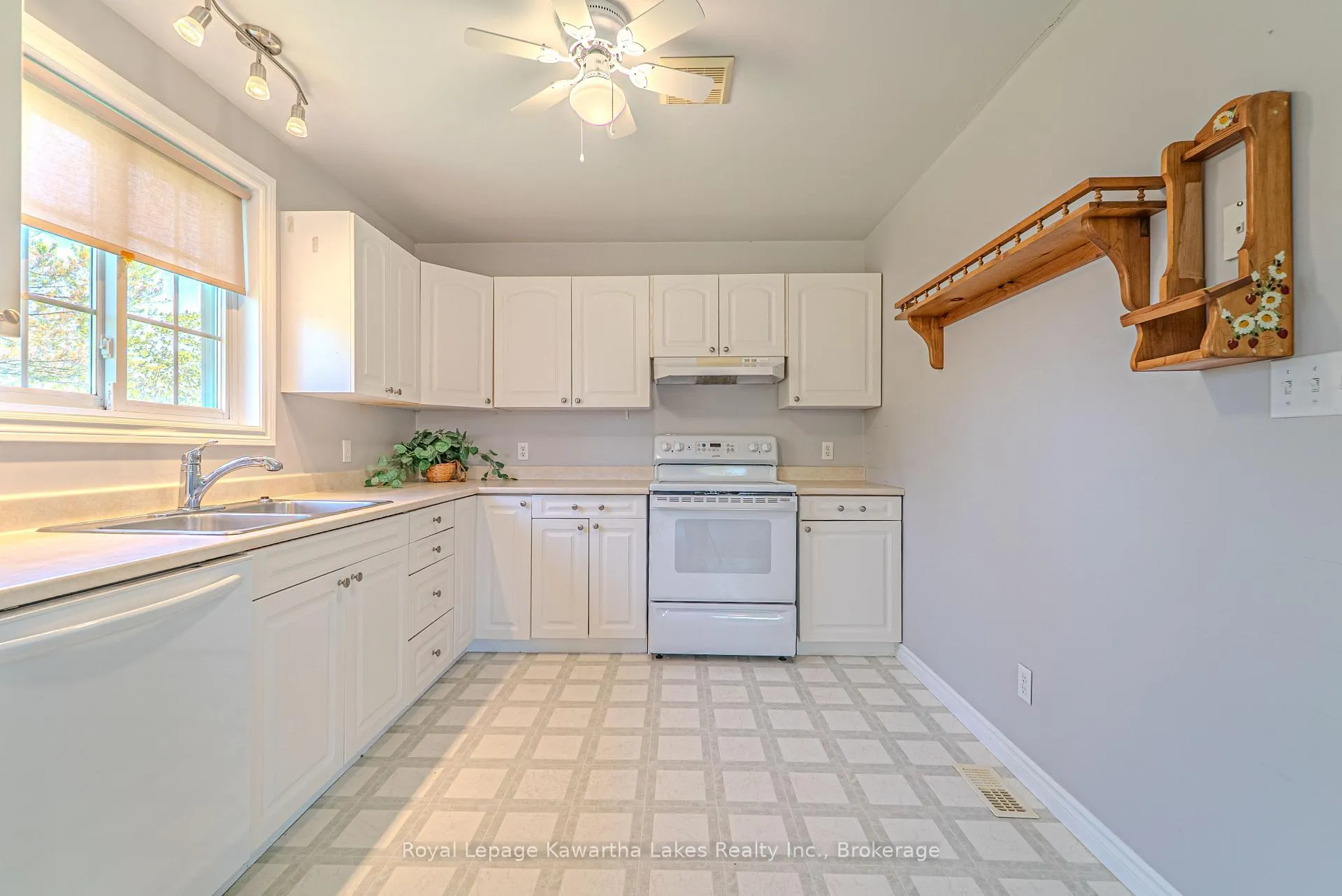 Photo 20 of 28 Matilda Street, Kawartha Lakes, Little Britain — HOMEH