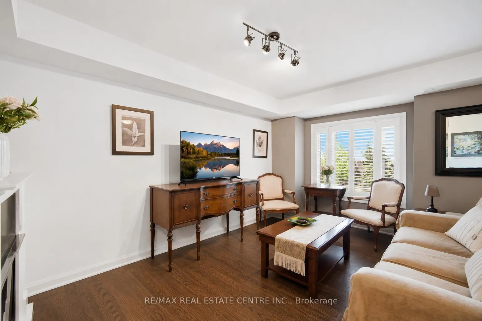Photo 11 of Unit 211, 320 John Street, Markham, Aileen-Willowbrook — HOMEH